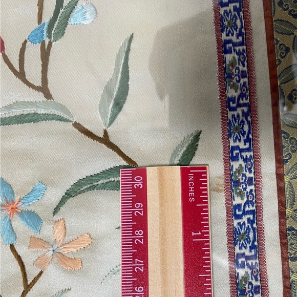 Silk Embroidered Picture - Picture 5 of 7
